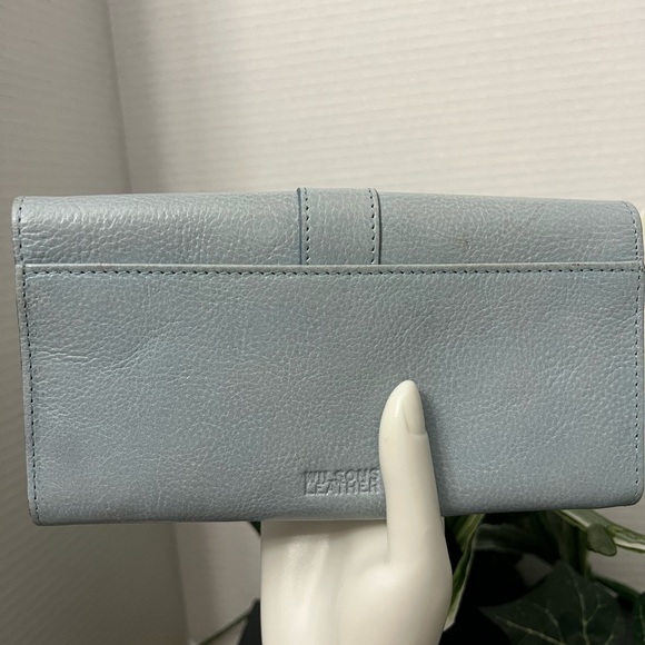 Wilson’s leather  baby blue  long wallet - Picture 7 of 7